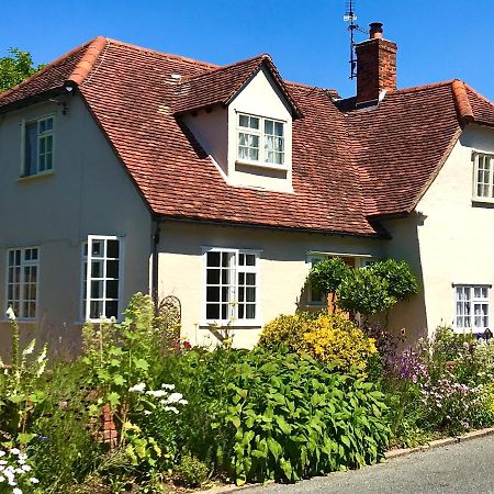 Corner House Luxury Bnb Little Dunmow Exteriér fotografie