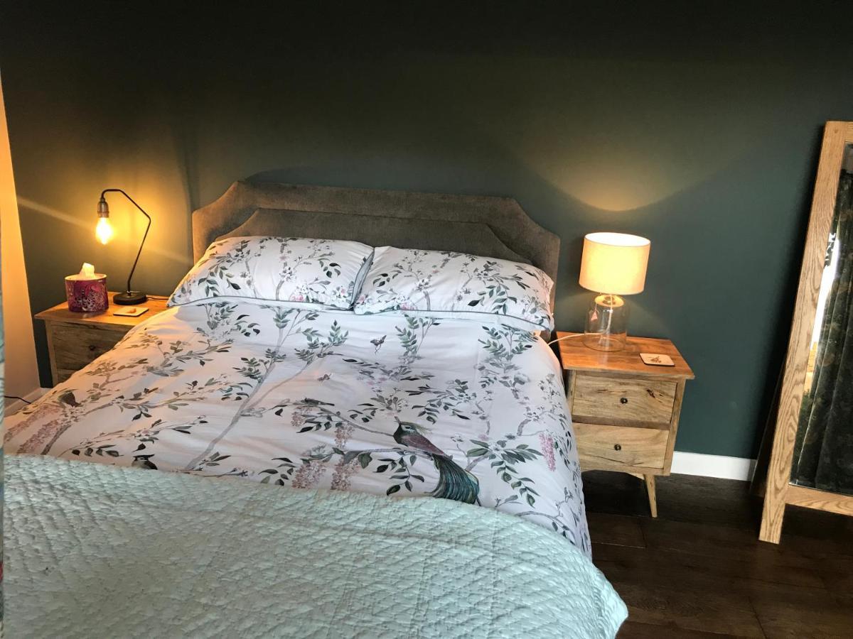 Corner House Luxury Bnb Little Dunmow Exteriér fotografie