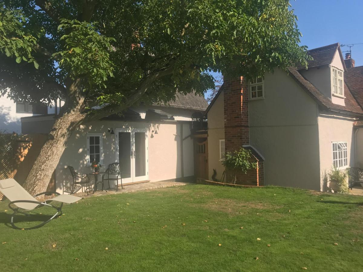 Corner House Luxury Bnb Little Dunmow Exteriér fotografie