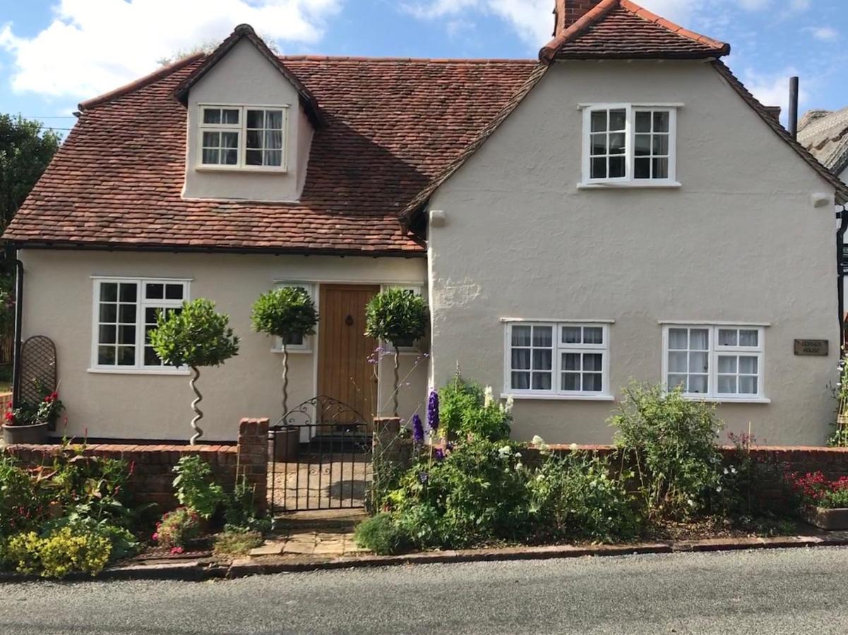 Corner House Luxury Bnb Little Dunmow Exteriér fotografie