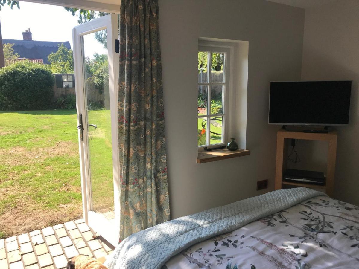 Corner House Luxury Bnb Little Dunmow Exteriér fotografie
