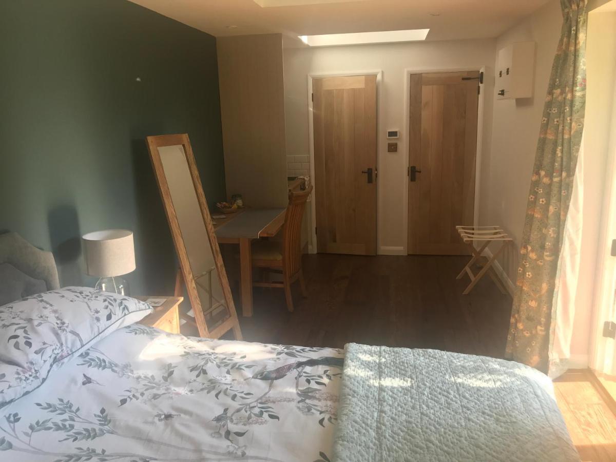 Corner House Luxury Bnb Little Dunmow Exteriér fotografie