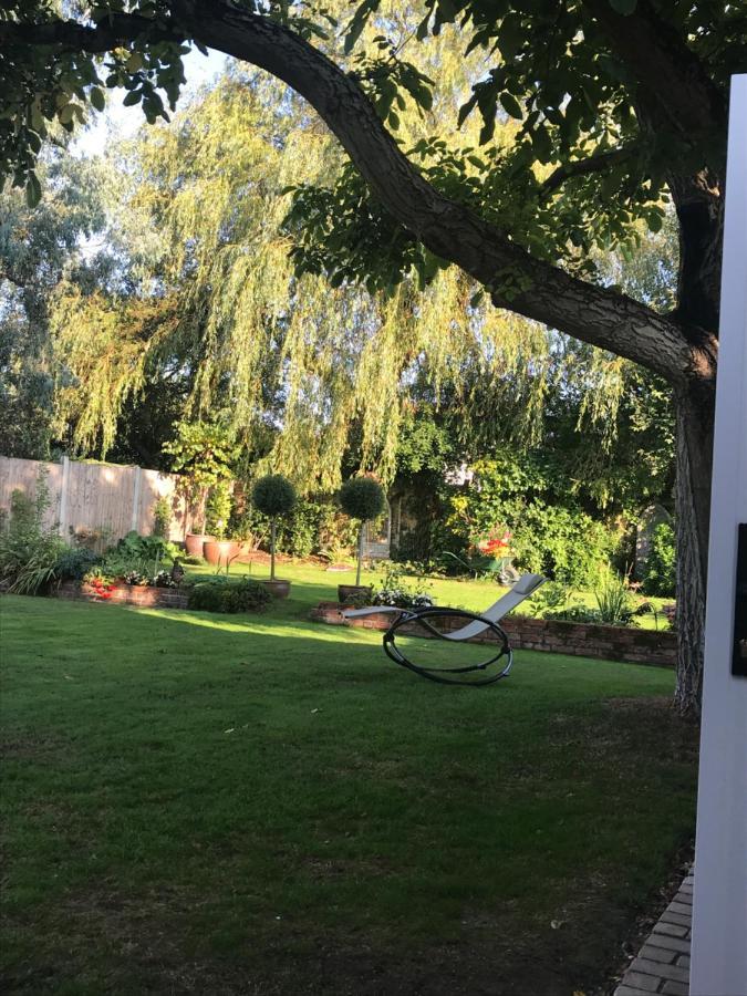 Corner House Luxury Bnb Little Dunmow Exteriér fotografie