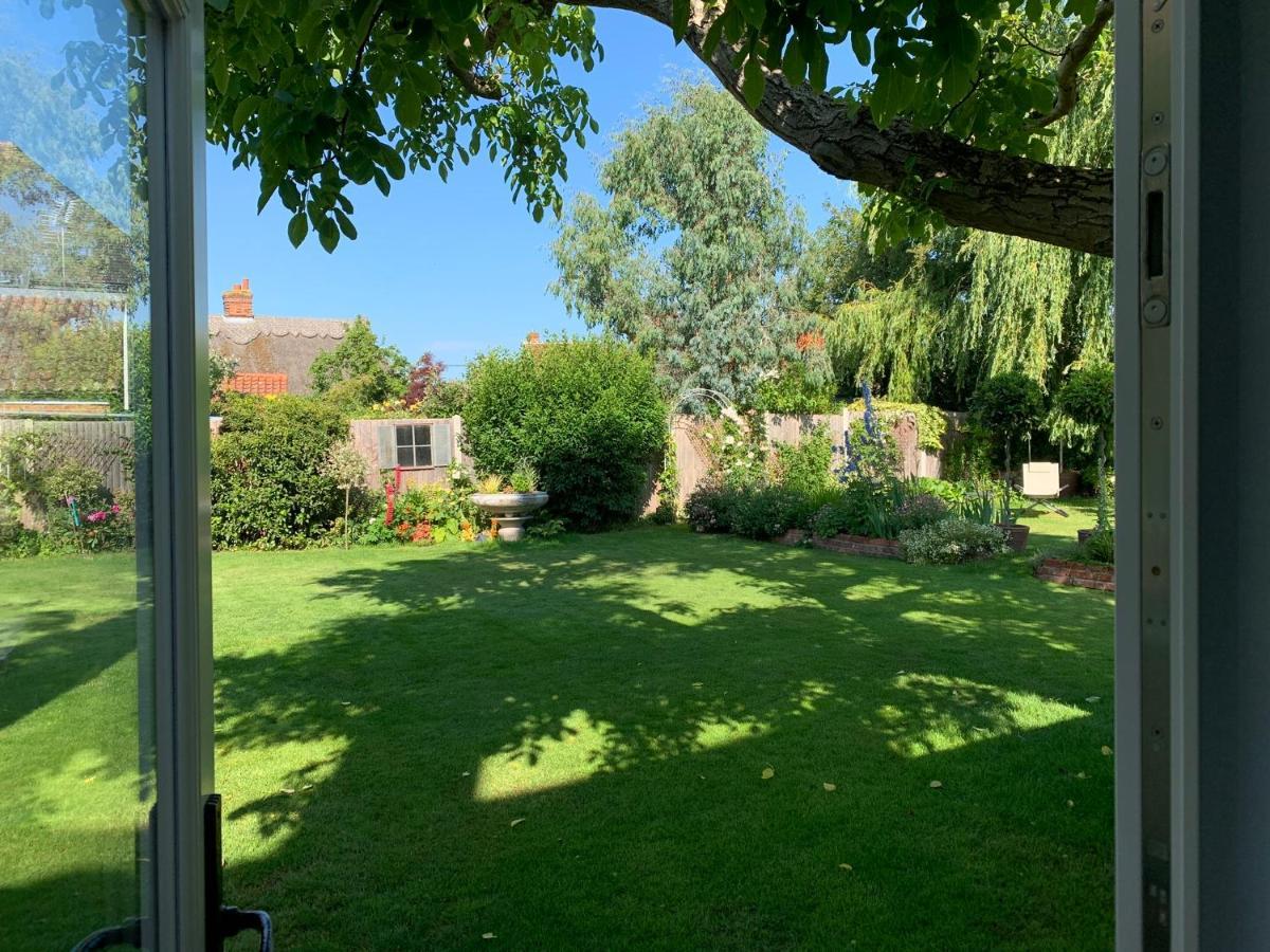 Corner House Luxury Bnb Little Dunmow Exteriér fotografie