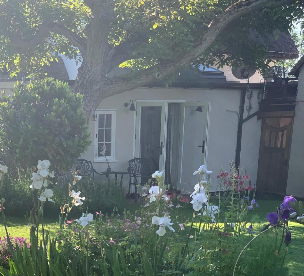 Corner House Luxury Bnb Little Dunmow Exteriér fotografie